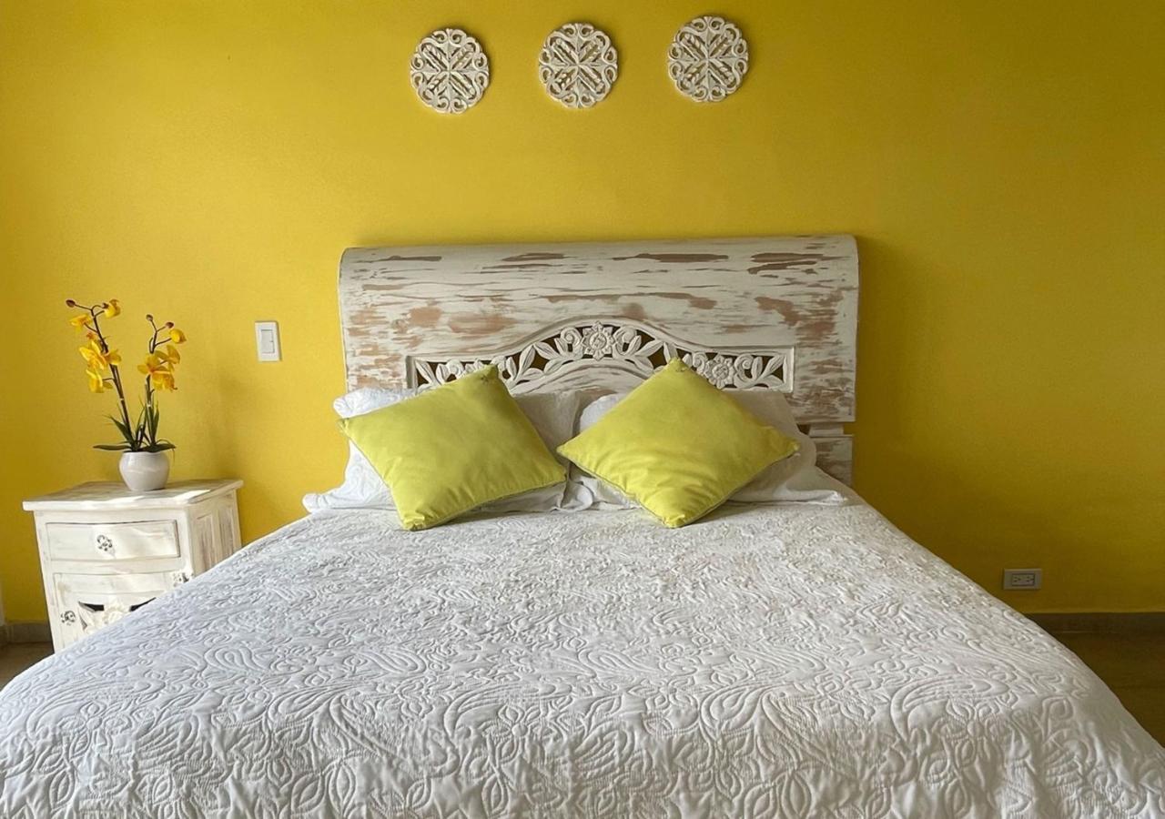 Panorama Pueblo Tapao Villa Armenia  Room photo